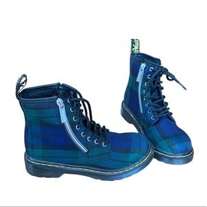 Dr. Martens Kid’s Girls 1460 Fabric Boot